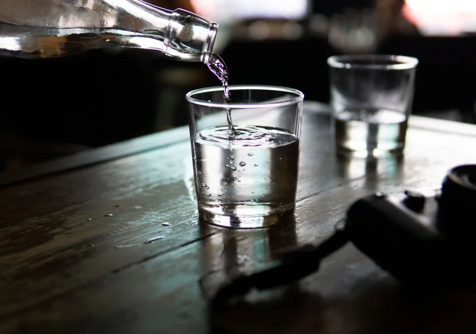 Xe tải chở bình